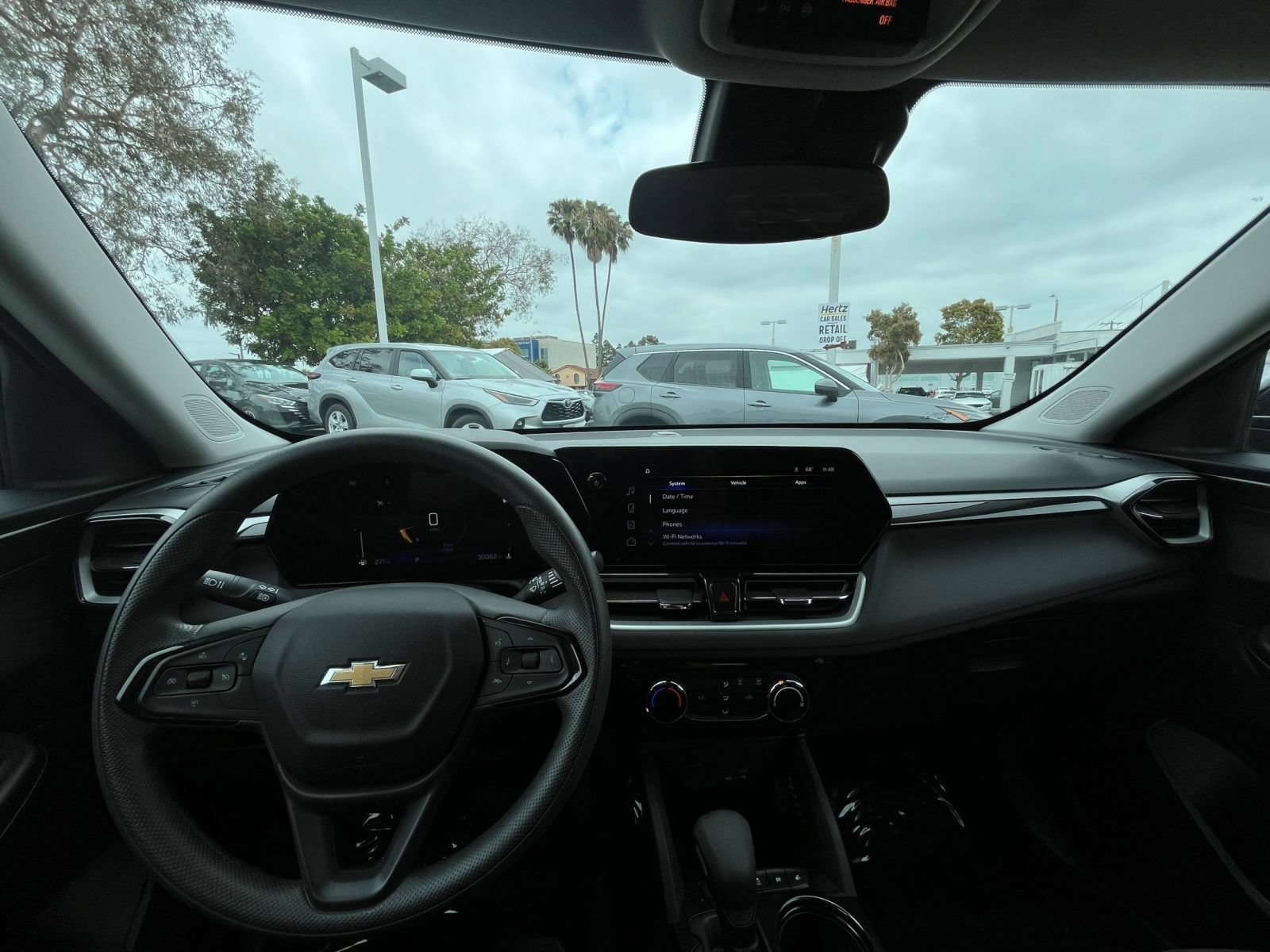 Used 2025 Chevrolet TrailBlazer LT FWD image 34