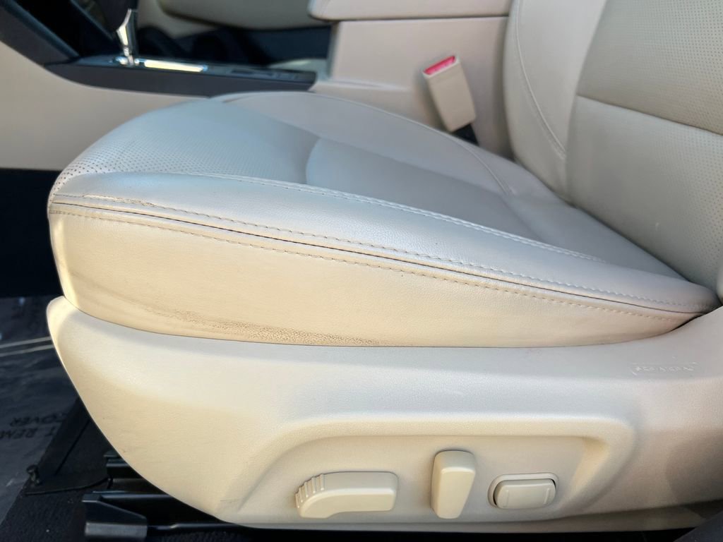 Used 2019 Subaru Outback 3.6R Limited AWD/4WD image 14