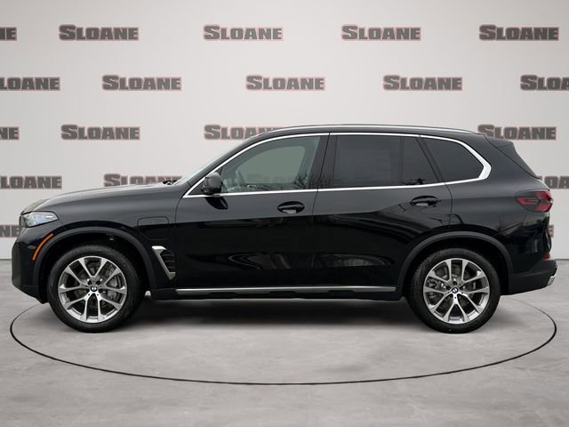 New 2026 BMW X5 xDrive50e w/ Climate Comfort Package AWD/4WD image 2