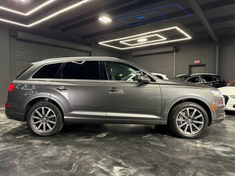 Used 2019 Audi Q7 2.0T Premium Plus w/ Premium Plus Package AWD/4WD image 4