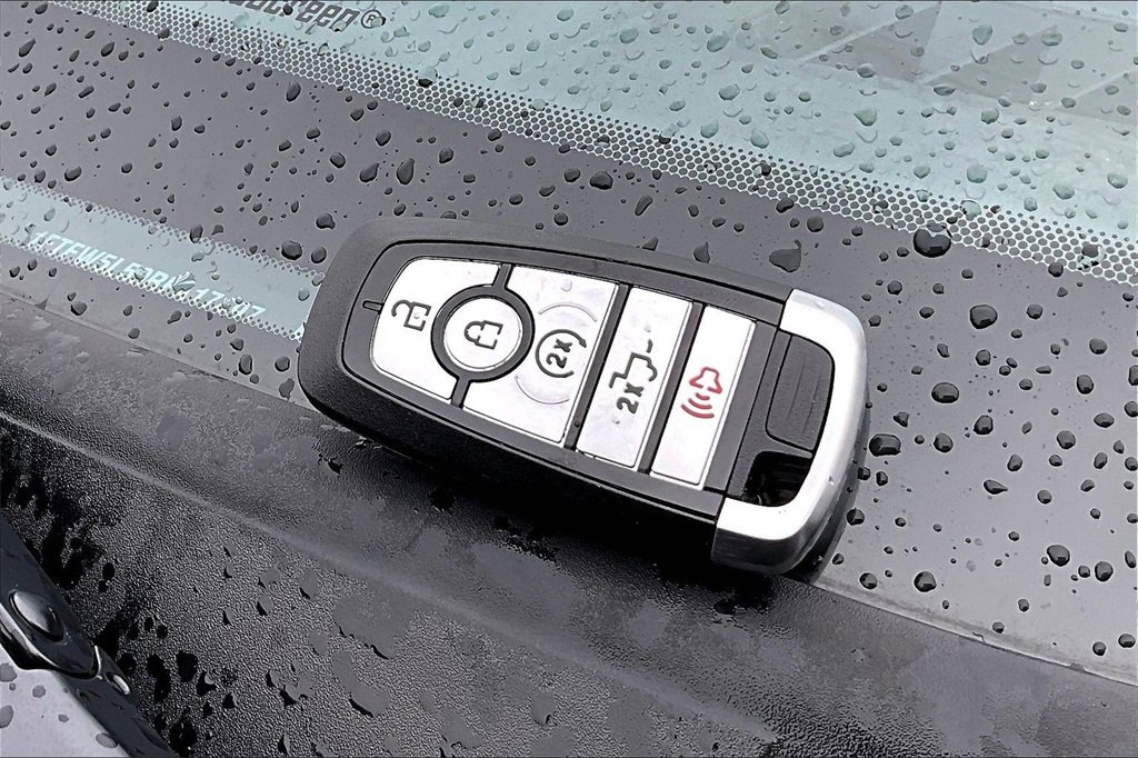 Used 2024 Ford F150 Lariat w/ Equipment Group 502A High image 11