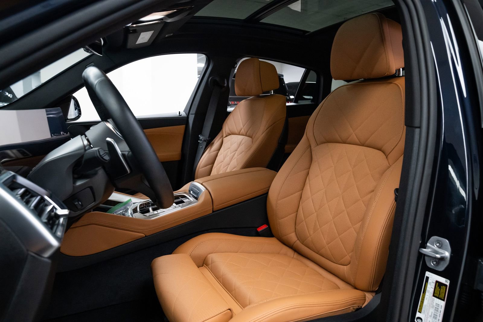 Used 2026 BMW X6 xDrive40i w/ Climate Comfort Package image 17