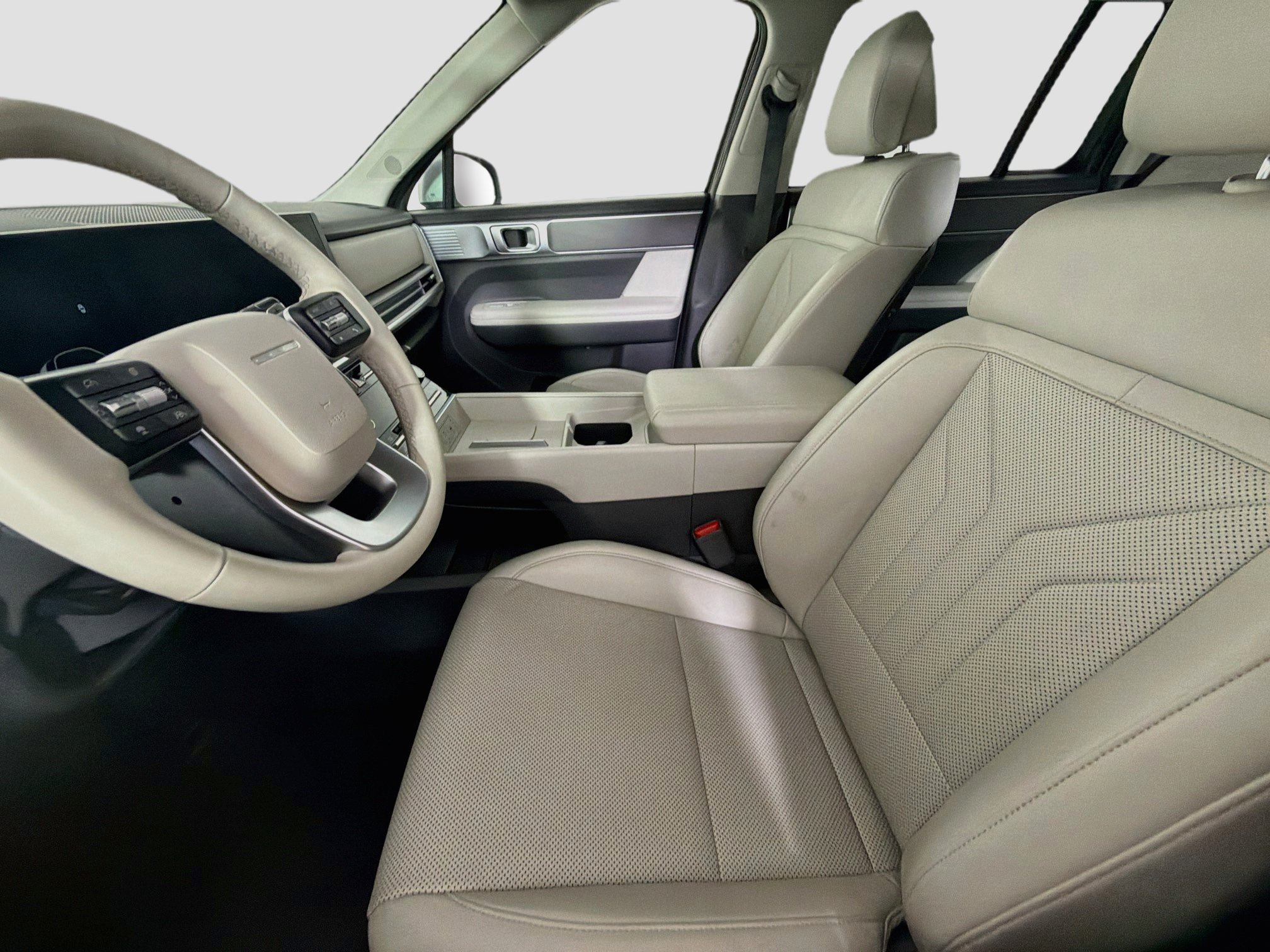 Used 2026 Hyundai Santa Fe SEL FWD image 13