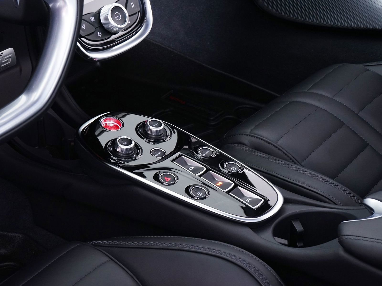 Used 2025 McLaren GTS image 28