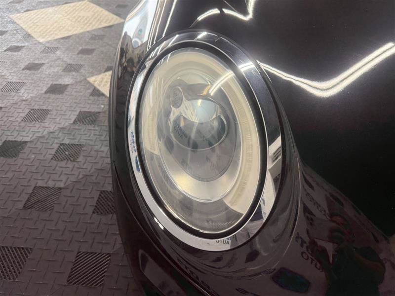 Used 2015 MINI Cooper 4-Door Hardtop FWD image 13