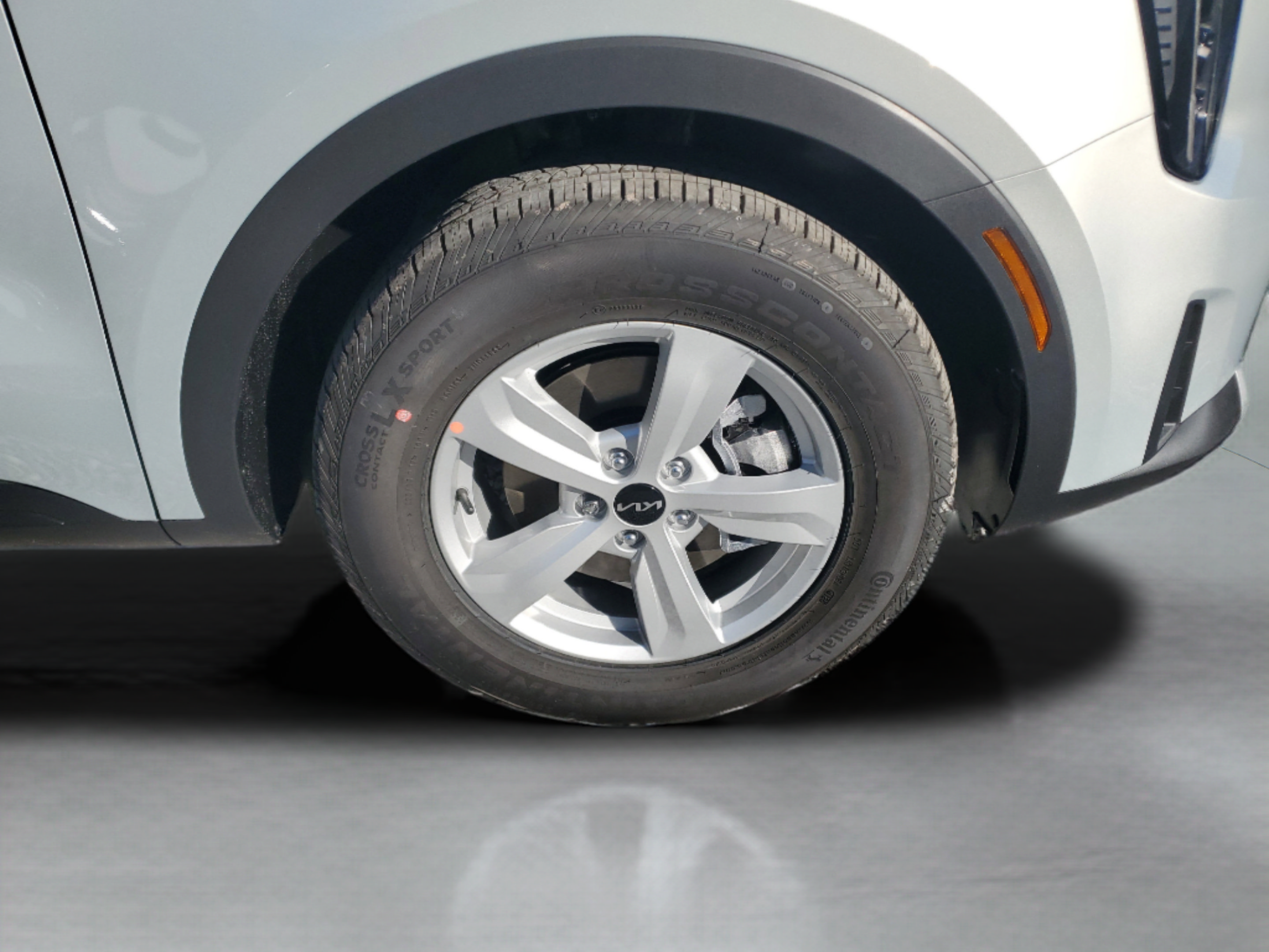 New 2026 Kia Sorento LX FWD image 30