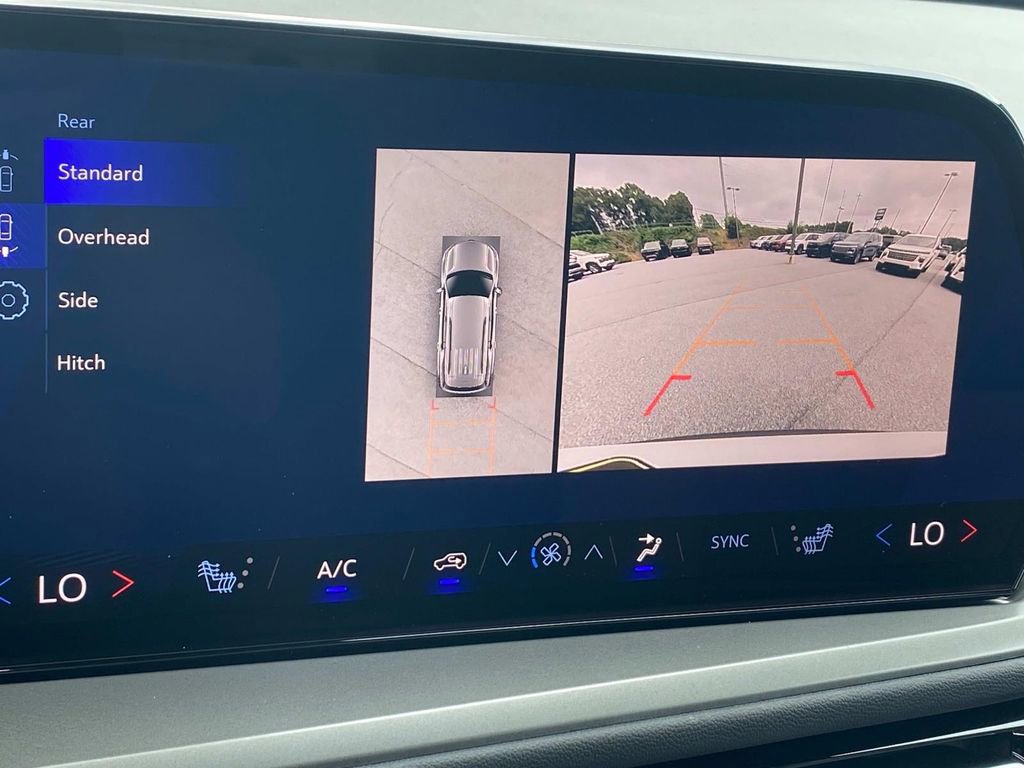 New 2026 Chevrolet Traverse LT w/ Driver Confidence Package image 18