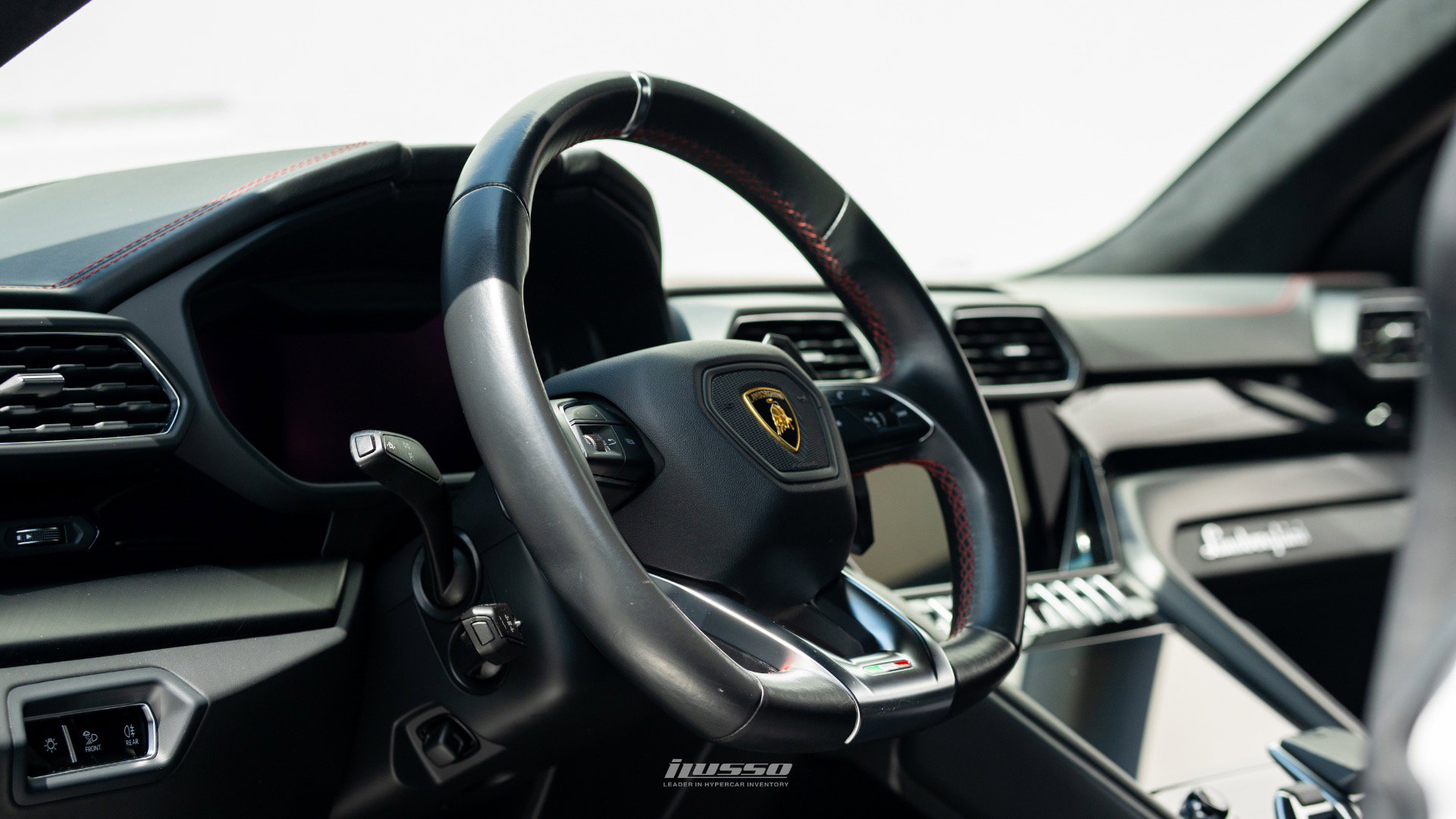 Used 2021 Lamborghini Urus image 26