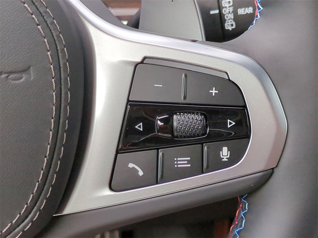 New 2026 BMW X7 M60i image 25