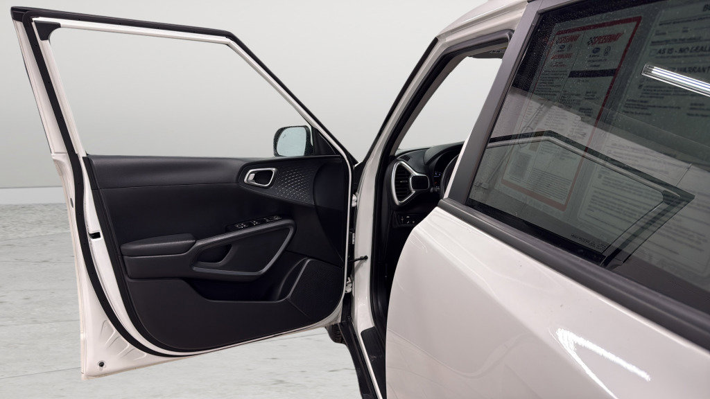 Used 2021 Kia Soul S image 13