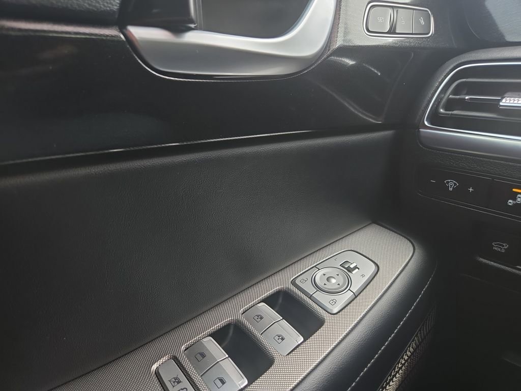 Used 2021 Hyundai Palisade Limited w/ Winter Package image 25