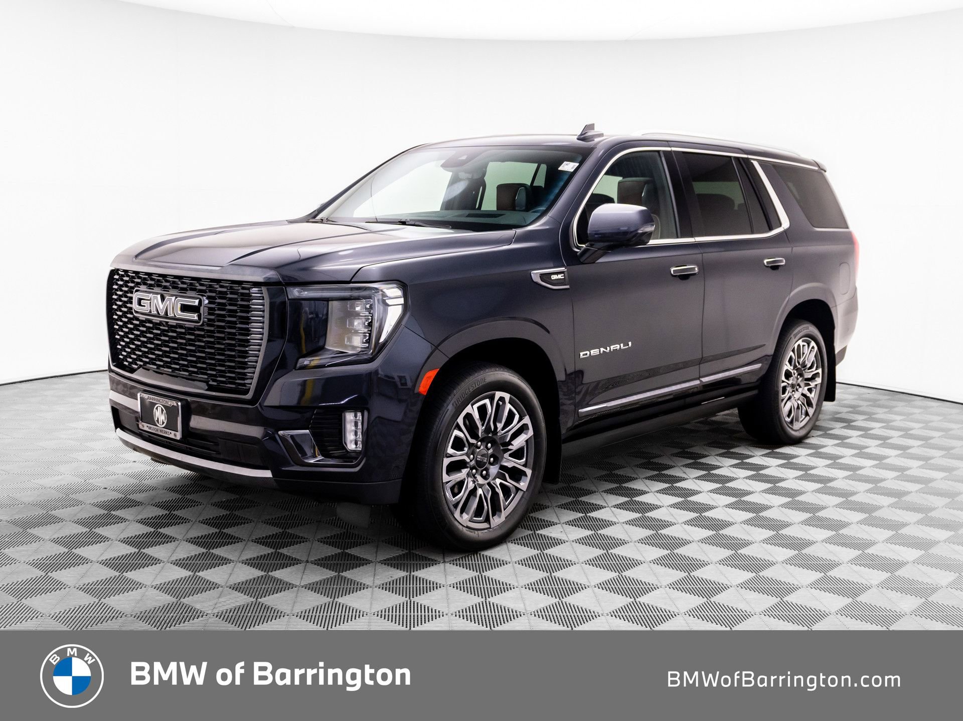 Used 2023 GMC Yukon Denali Ultimate AWD/4WD image 1