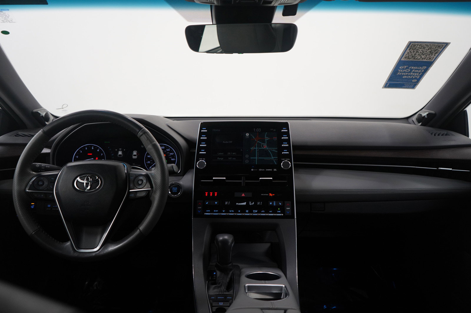 Used 2019 Toyota Avalon Limited image 12