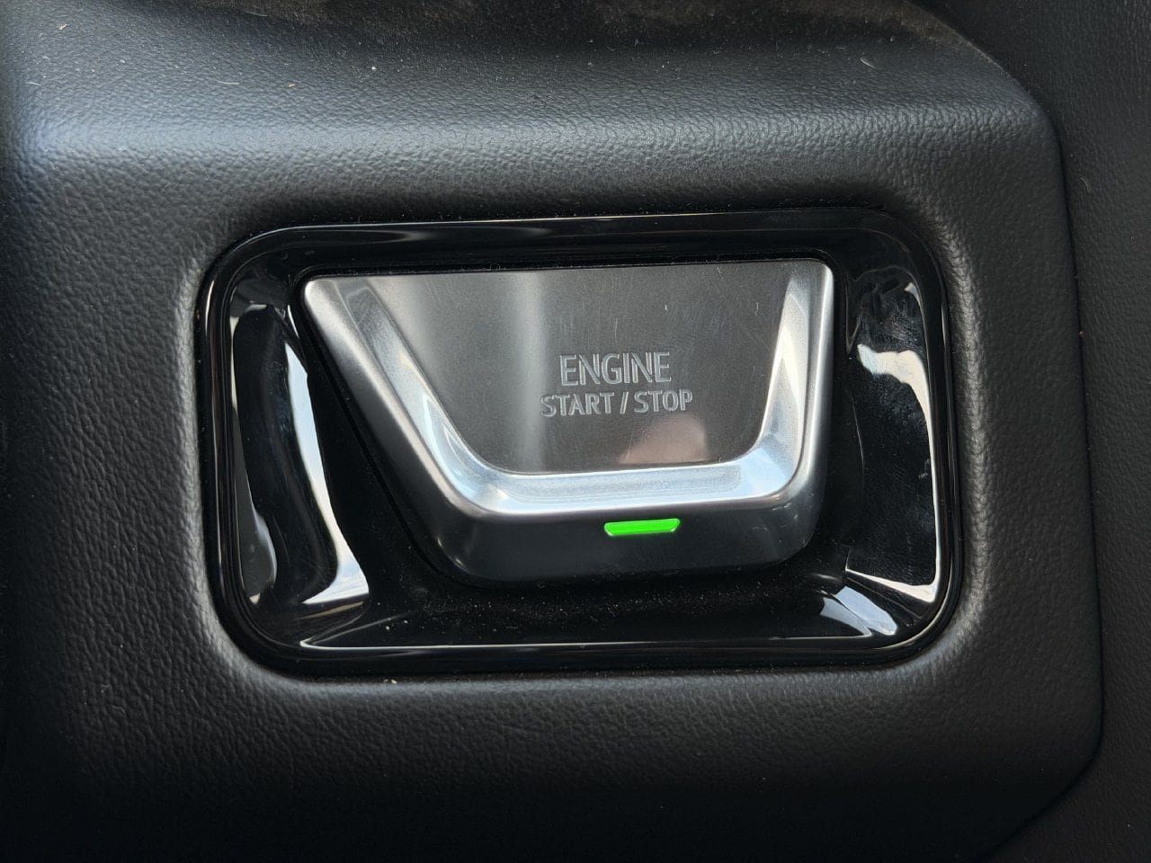 Certified 2026 GMC Yukon AT4 w/ AT4 Premium Package AWD/4WD image 20