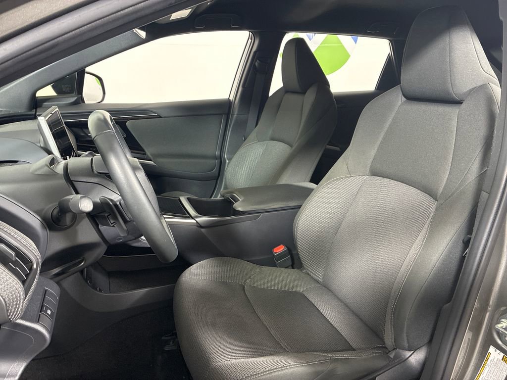 Used 2024 Subaru Solterra AWD/4WD image 28