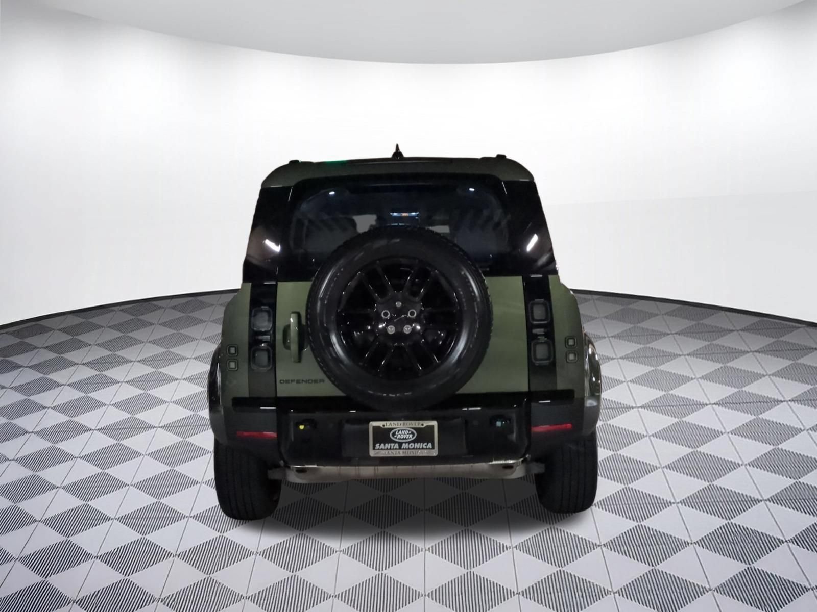 New 2026 Land Rover Defender 110 S AWD/4WD image 4