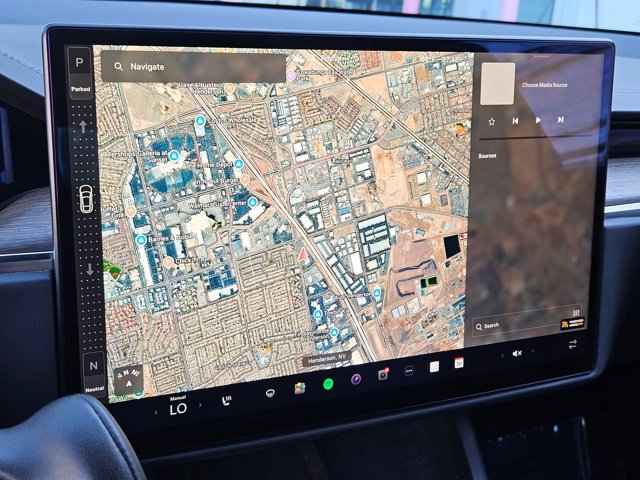 Used 2021 Tesla Model S Plaid AWD/4WD image 13