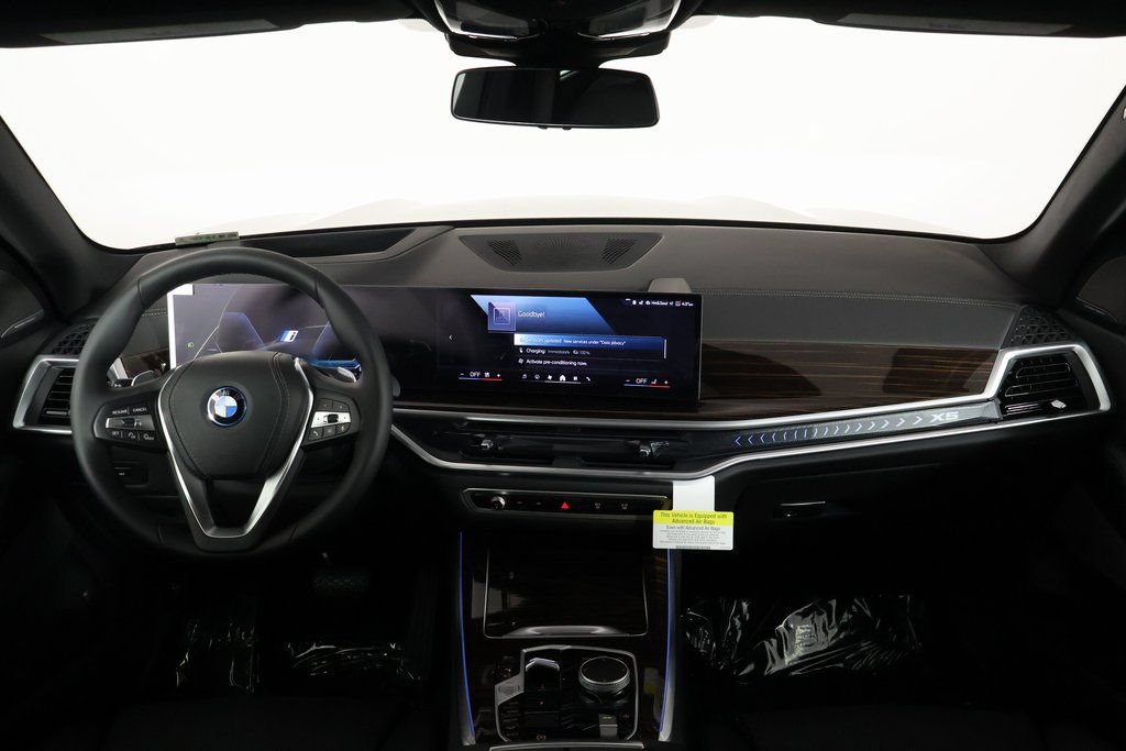 New 2026 BMW X5 xDrive50e w/ Climate Comfort Package AWD/4WD image 4