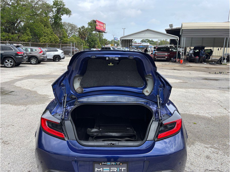 Used 2023 Toyota GR86 w/ ALL Weather Mat Package (TMS) image 36