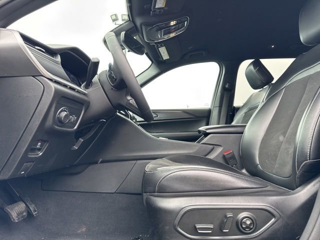 Used 2023 Jeep Grand Cherokee L Laredo image 21