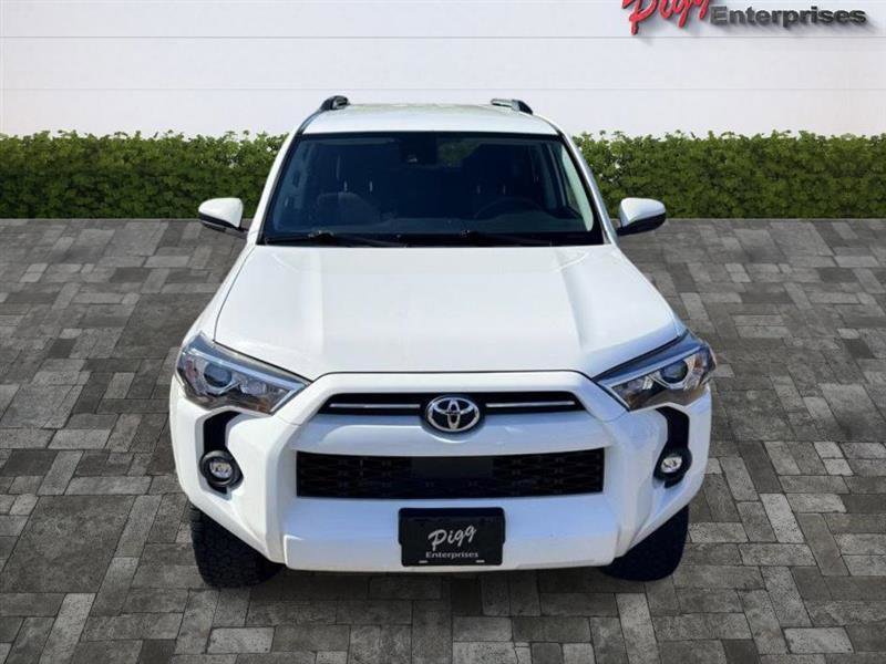 Used 2022 Toyota 4Runner SR5 AWD/4WD image 5