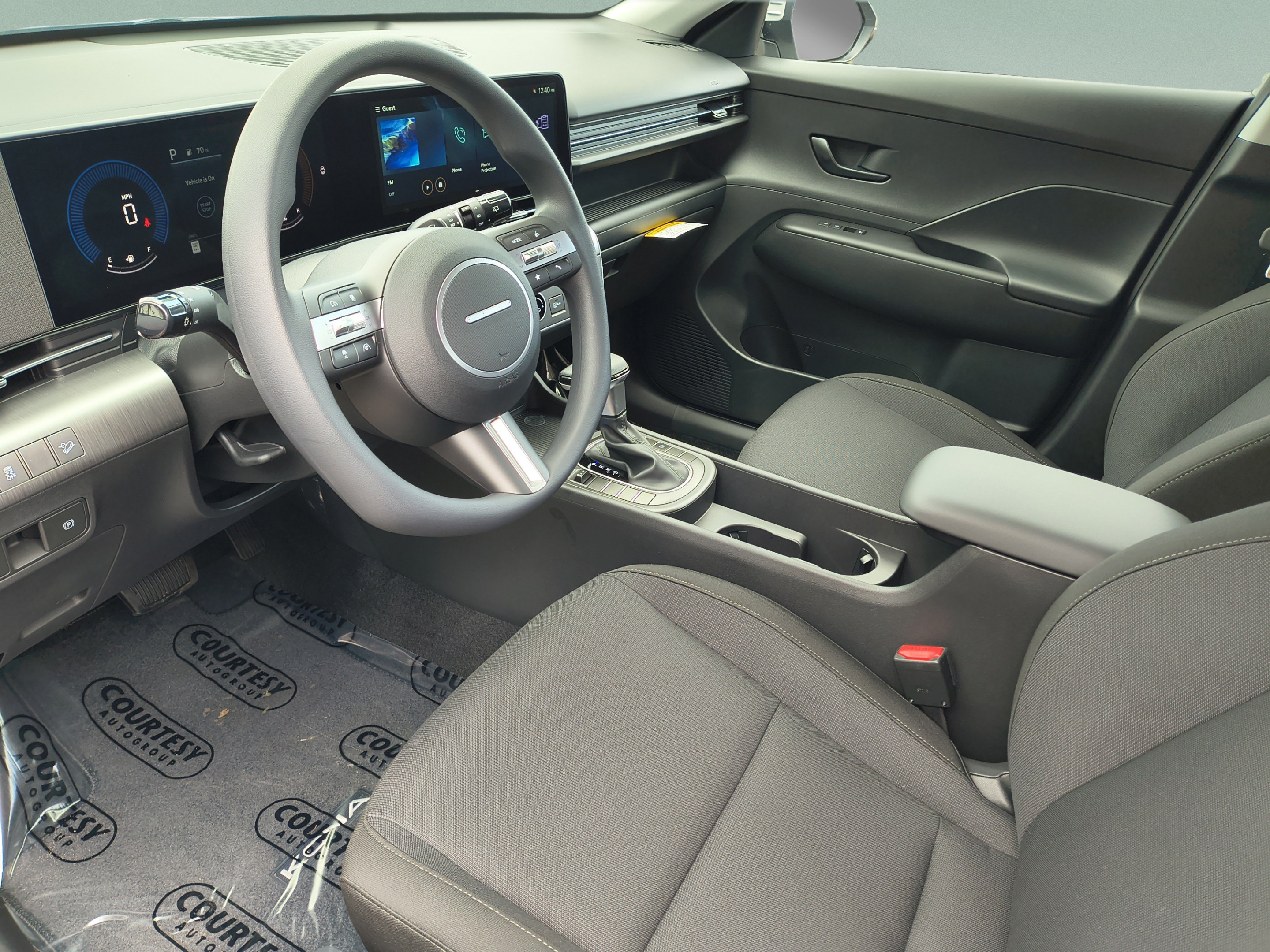 New 2027 Hyundai Kona SE FWD image 17