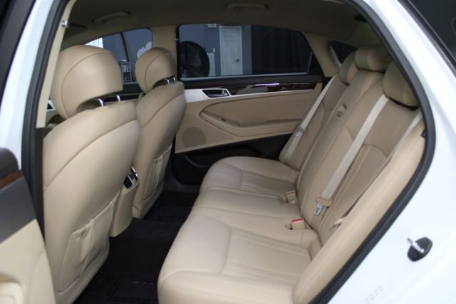 Used 2018 Genesis G80 3.8 RWD image 24