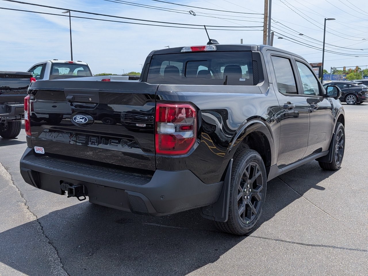 New 2026 Ford Maverick Lariat w/ Black Appearance Package AWD/4WD image 4