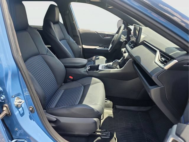 Used 2023 Toyota RAV4 XSE AWD/4WD image 18