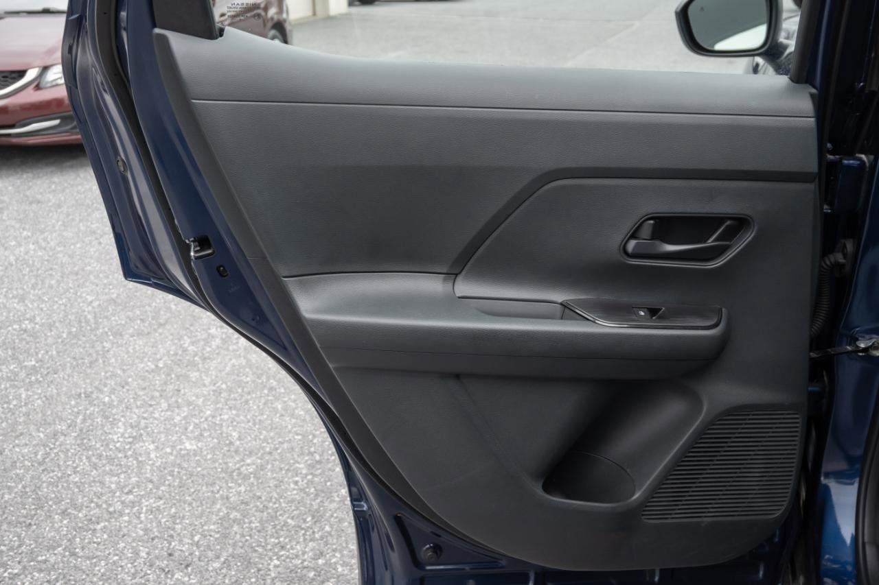 Used 2025 Nissan Kicks S w/ Charging Package FWD image 21
