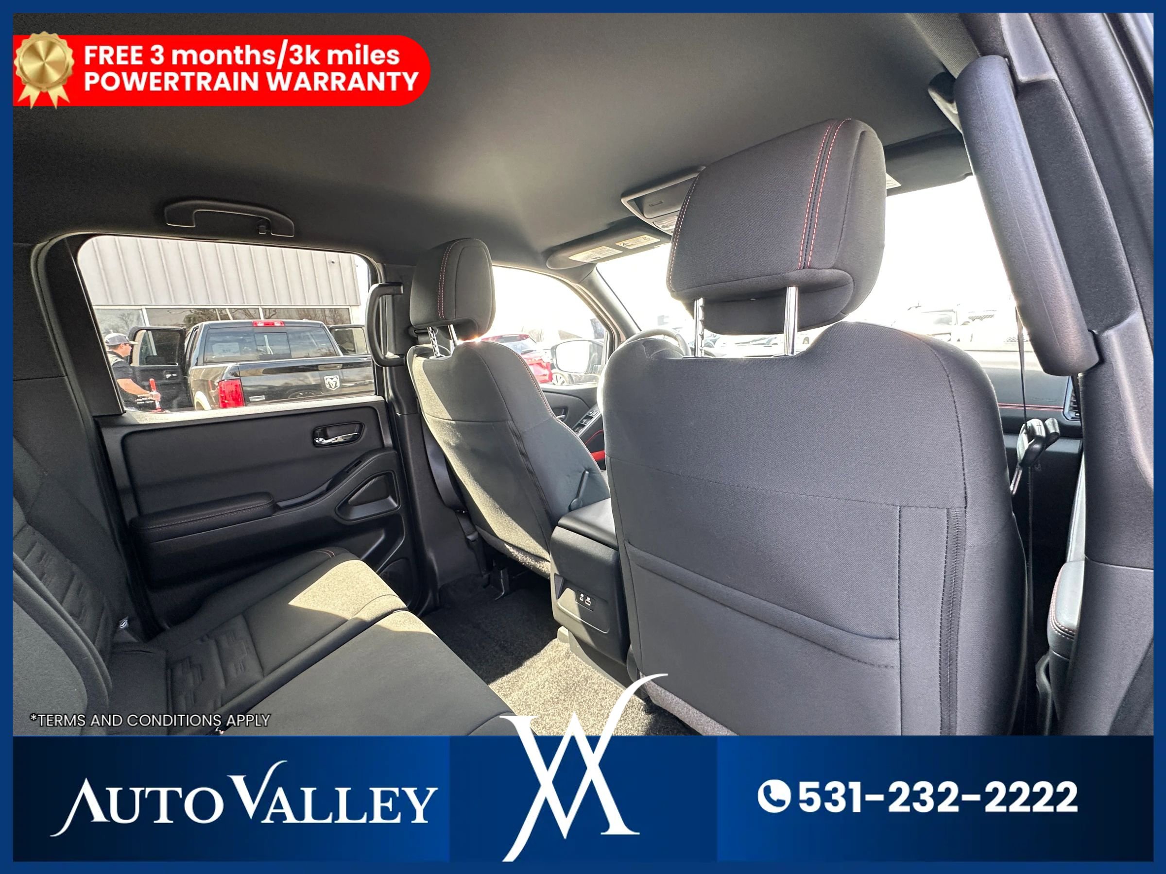 Used 2024 Nissan Frontier PRO-4X w/ Technology Package image 21