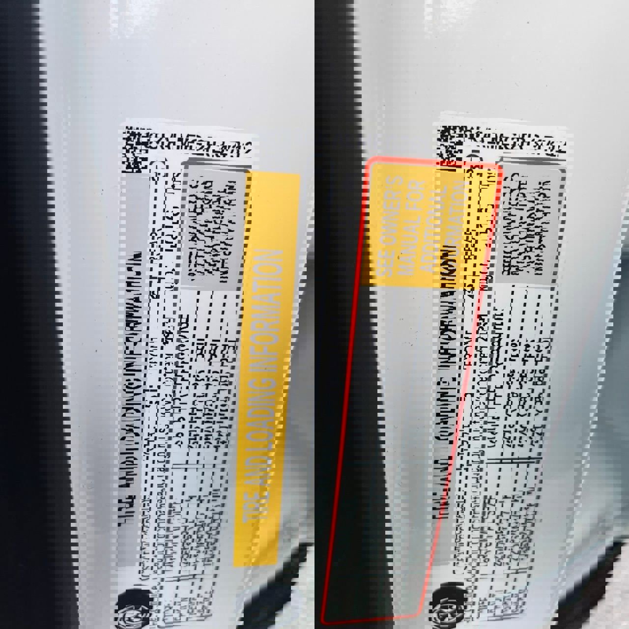 Used 2024 GMC Terrain SLE image 28