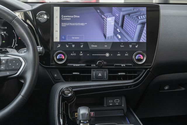 Used 2025 Lexus NX 350h AWD w/ Cold Area Package image 8
