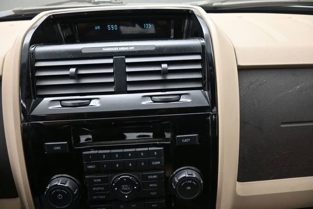 Used 2008 MAZDA Tribute i Sport FWD image 4