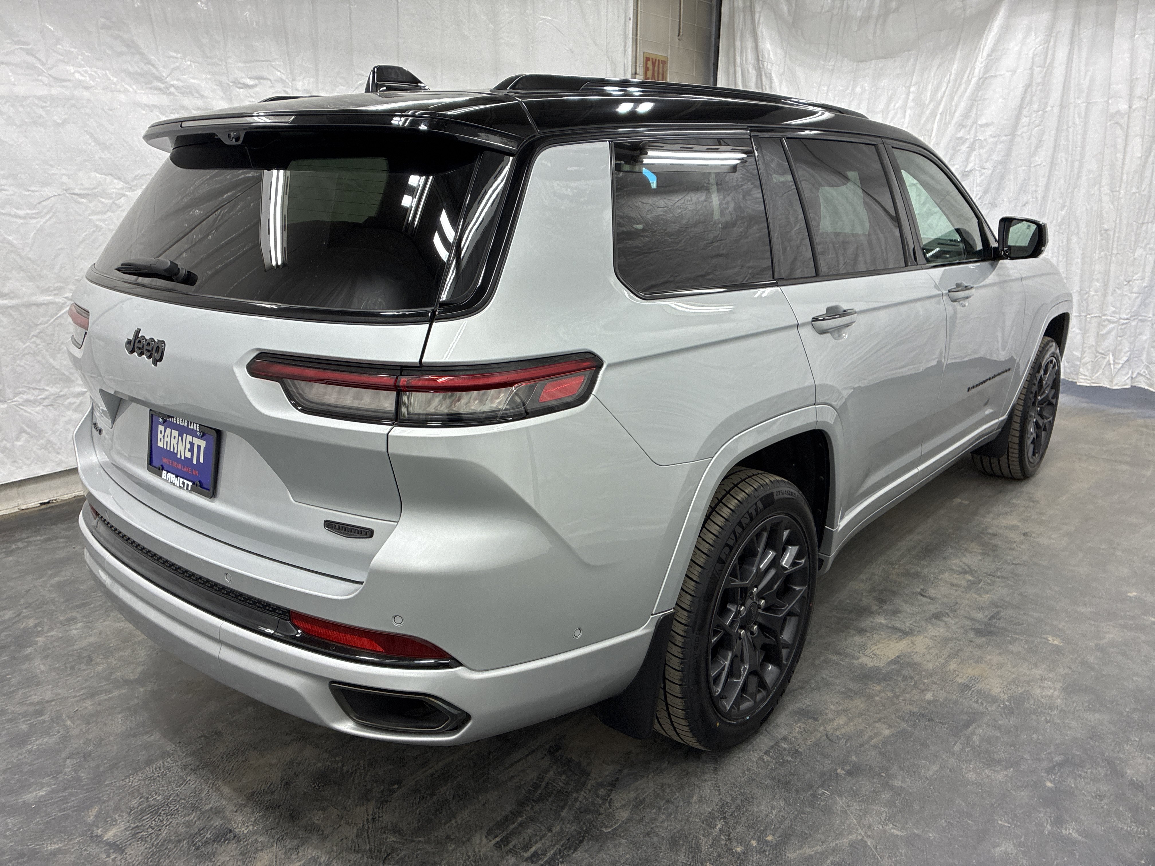 Certified 2025 Jeep Grand Cherokee L Summit AWD/4WD image 5