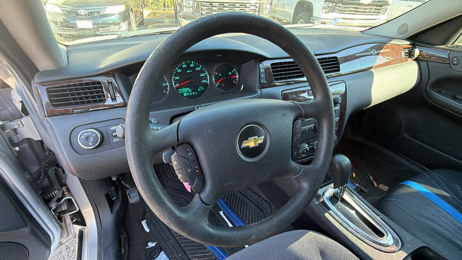 Used 2016 Chevrolet Impala LT FWD image 10