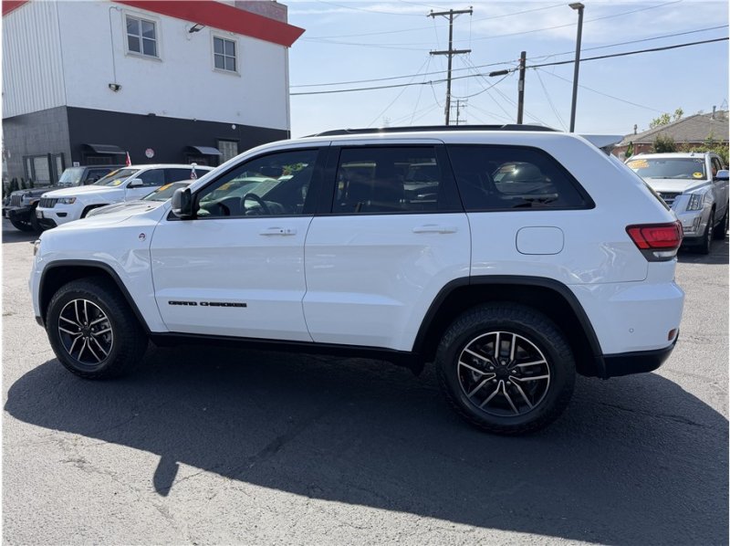 Used 2019 Jeep Grand Cherokee Trailhawk w/ Trailhawk Luxury Group AWD/4WD image 62