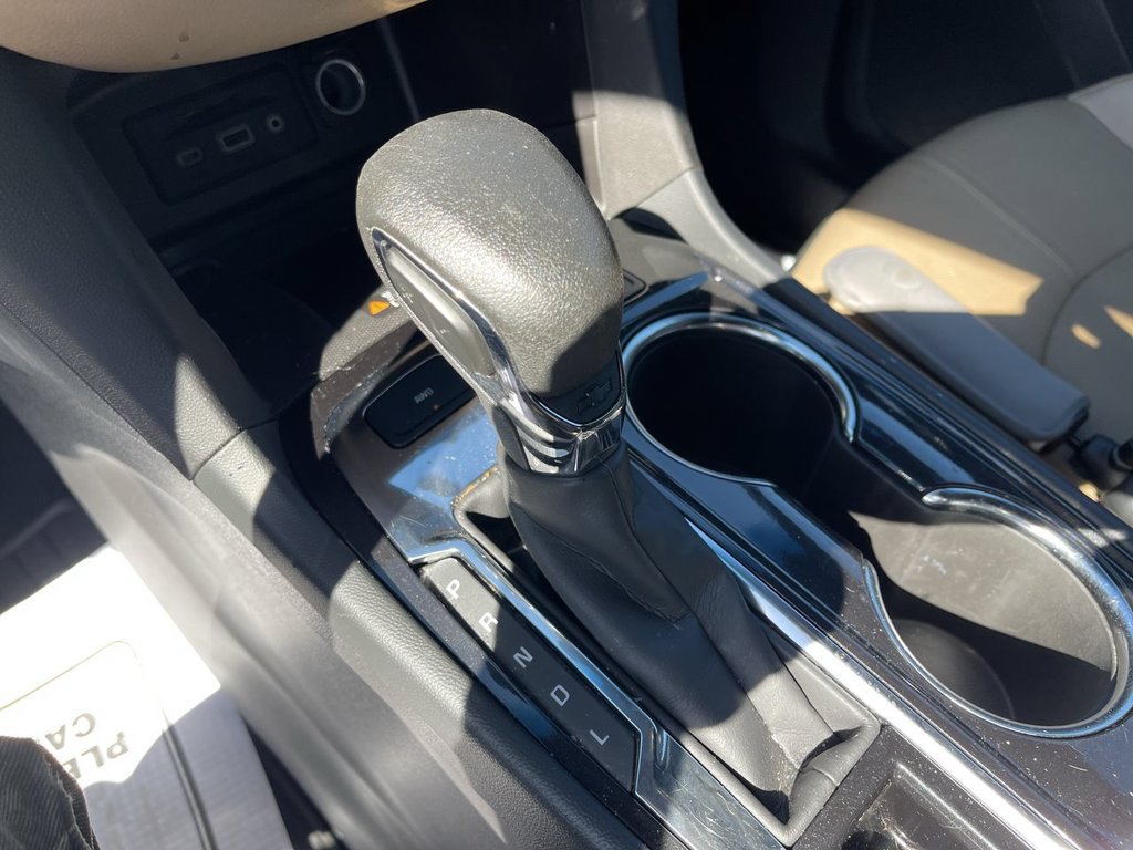Used 2024 Chevrolet Equinox Premier AWD/4WD image 19