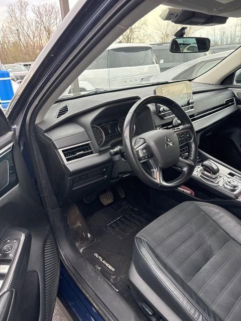 Used 2022 Mitsubishi Outlander SEL Black Edition AWD/4WD image 8