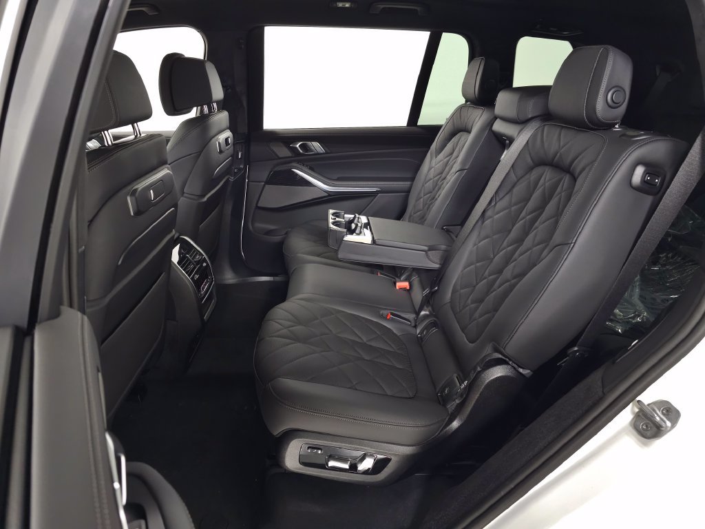 New 2027 BMW X7 xDrive40i w/ Executive Package AWD/4WD image 34