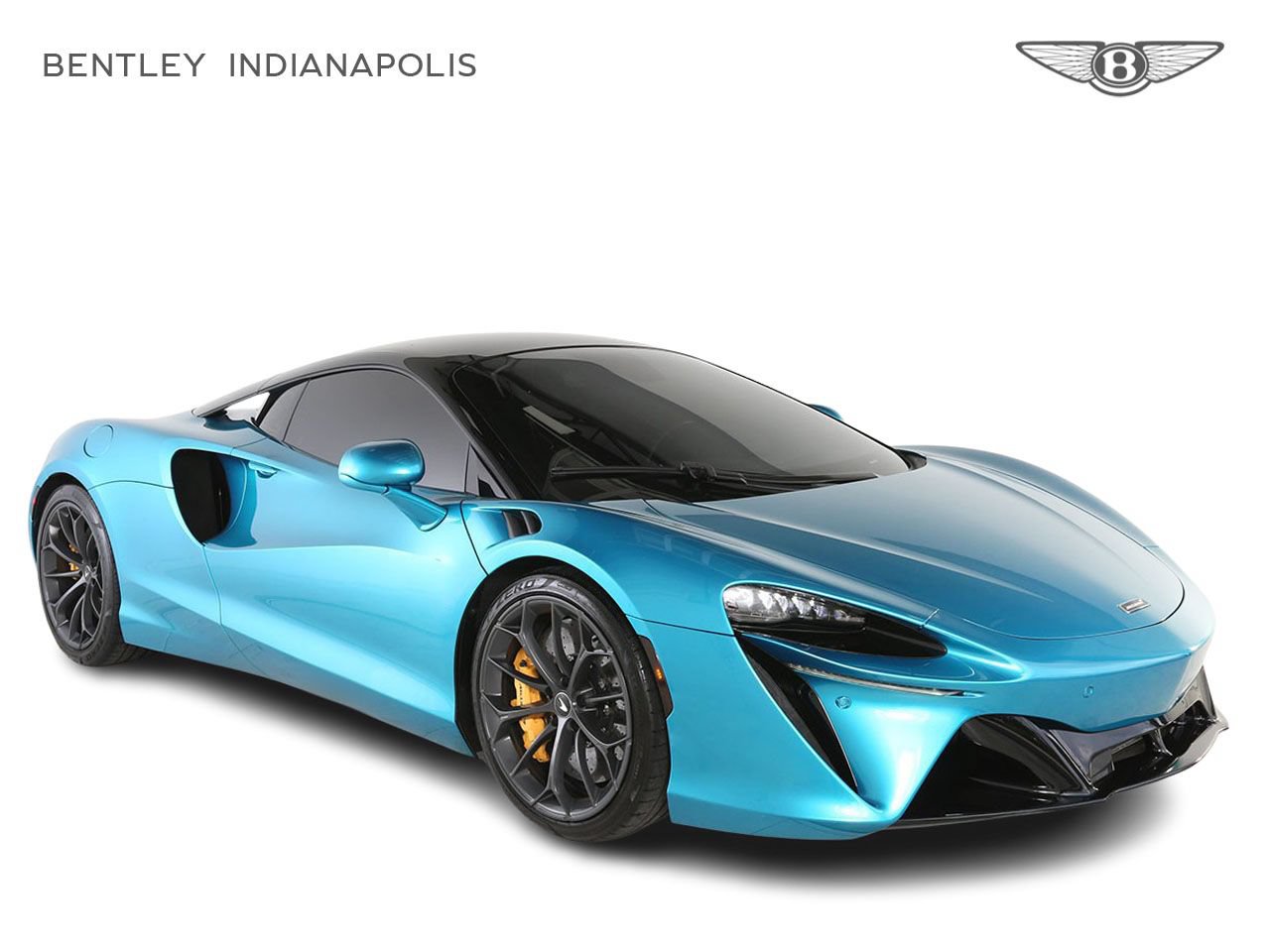 Used 2023 McLaren Artura RWD image 1