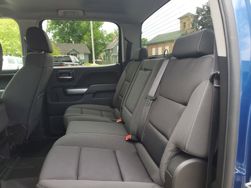 Used 2018 Chevrolet Silverado 1500 LT w/ All Star Edition AWD/4WD image 9