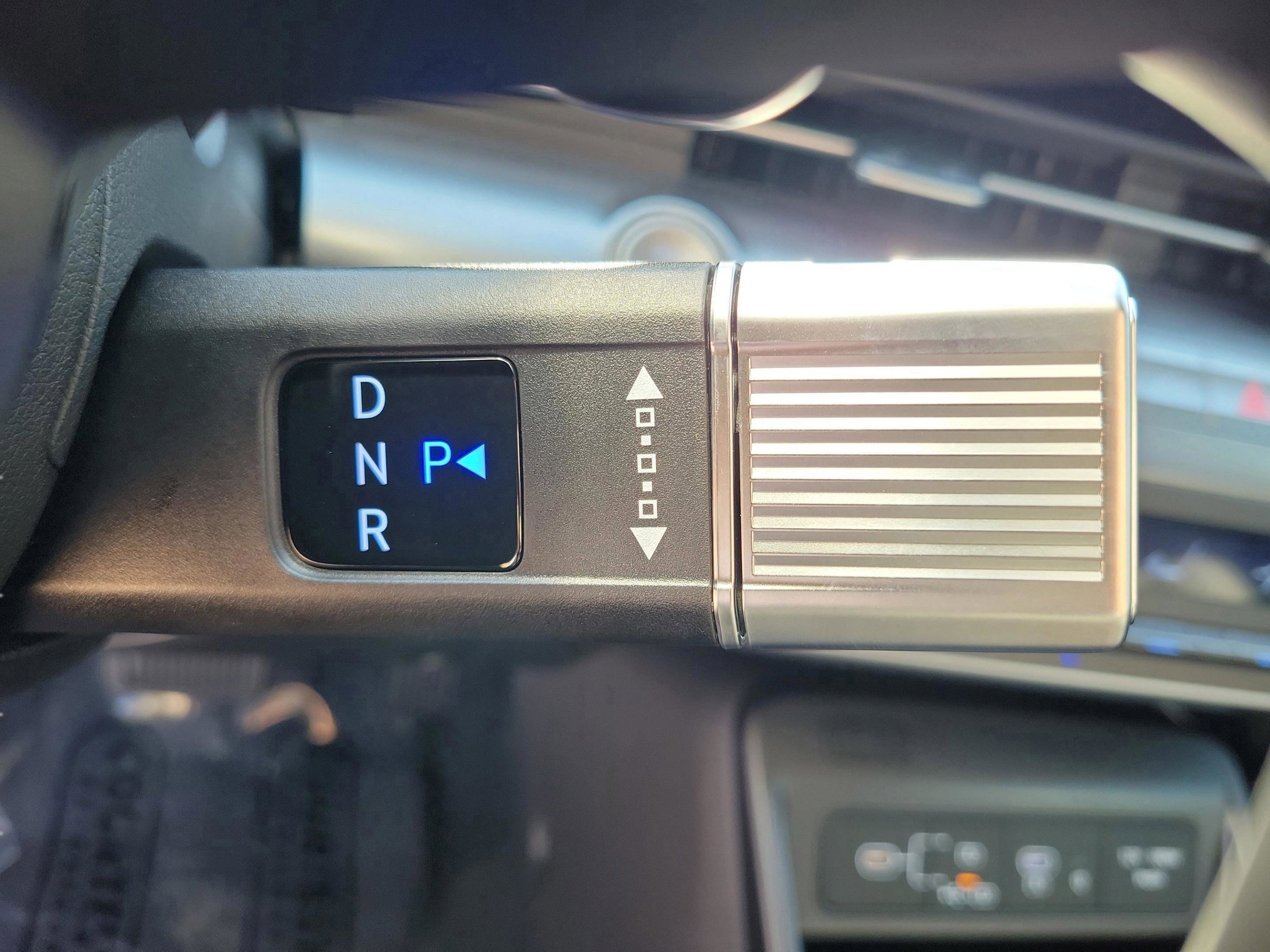 New 2026 Hyundai Kona SEL Premium image 7