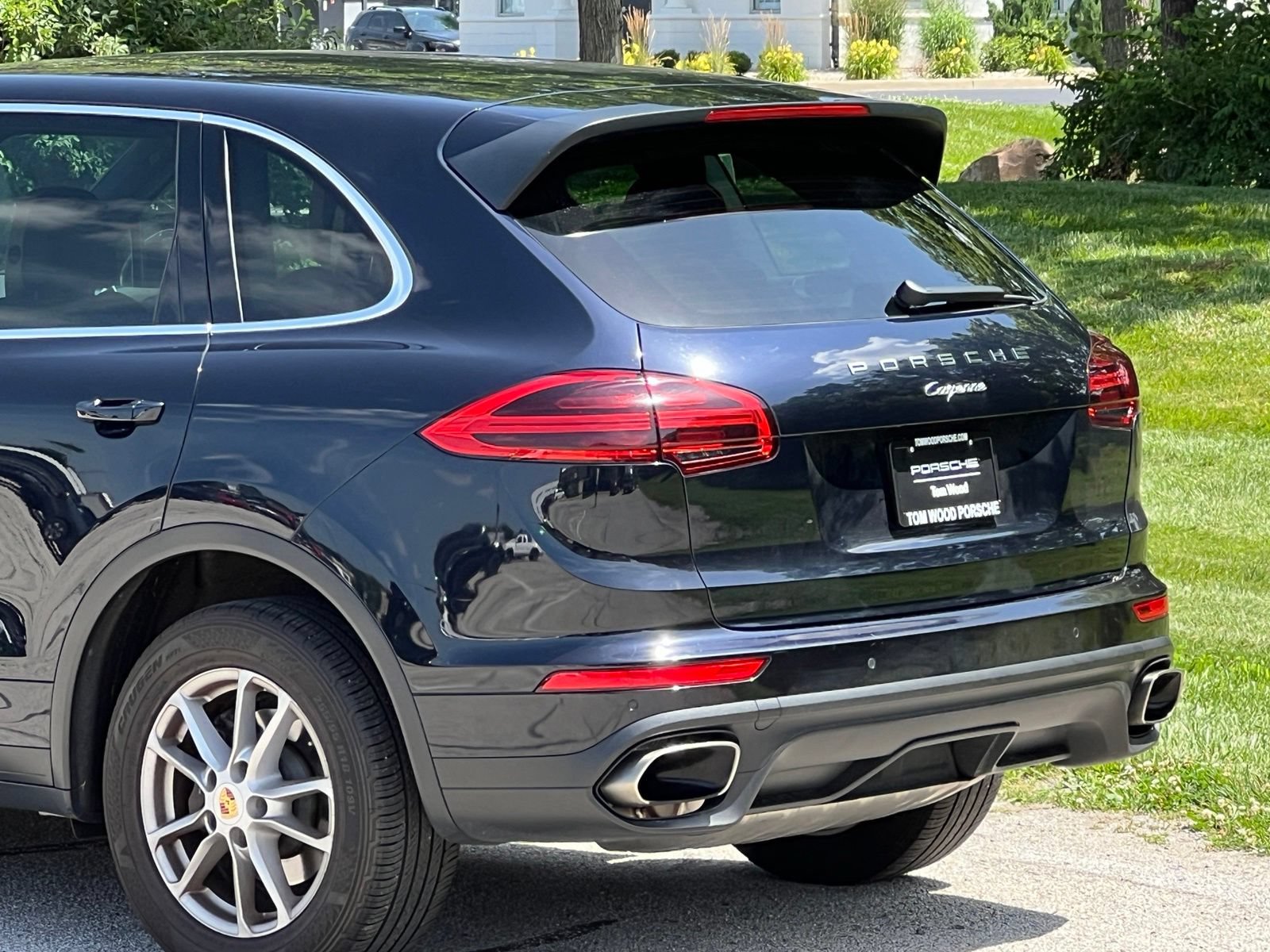 Used 2016 Porsche Cayenne AWD/4WD image 9