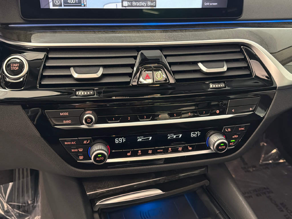 Used 2022 BMW 530e xDrive w/ Convenience Package AWD/4WD image 31