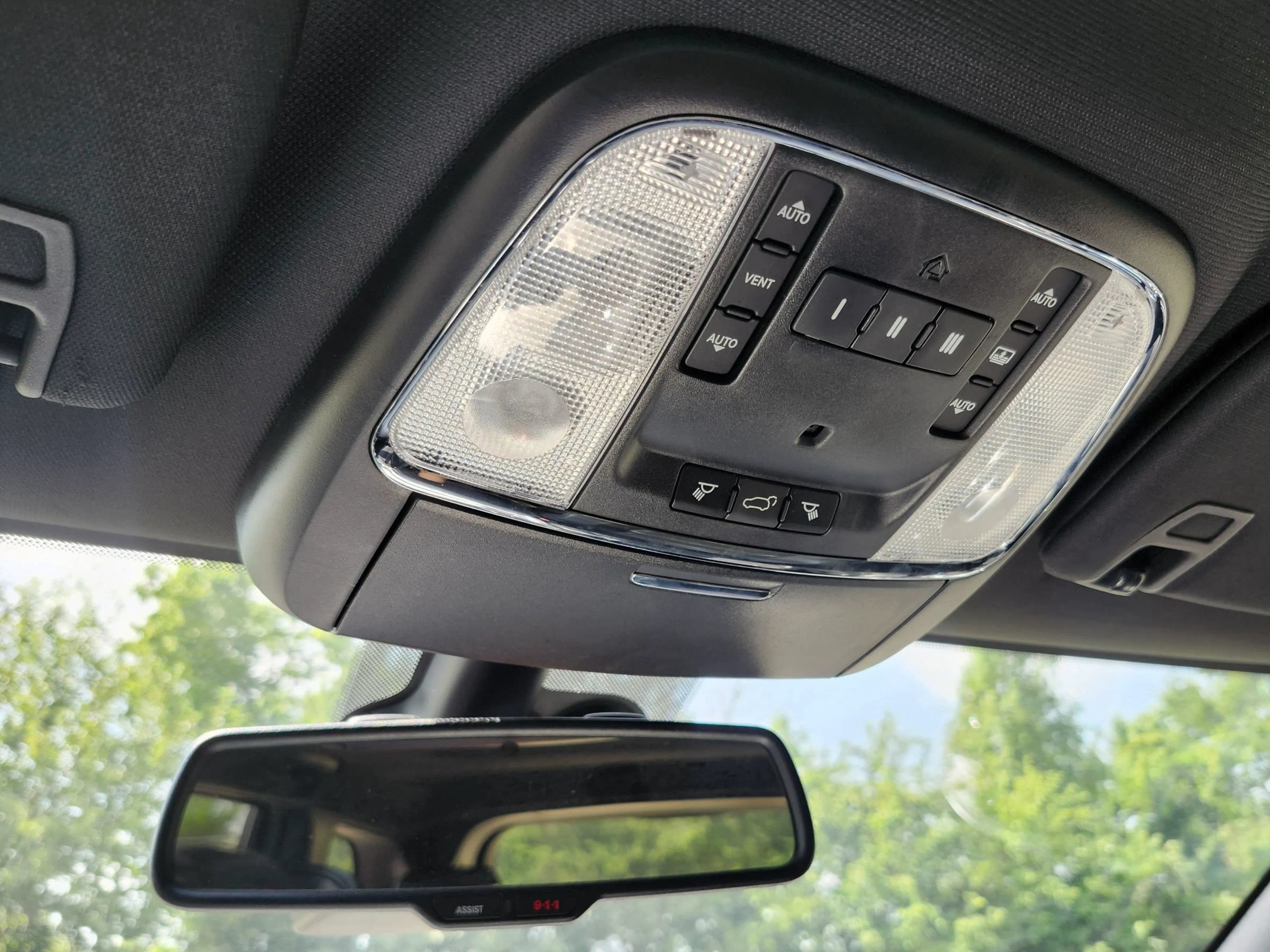 Used 2015 Jeep Grand Cherokee High Altitude AWD/4WD image 38