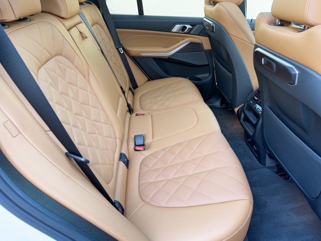 Used 2026 BMW X5 sDrive40i w/ Premium Package RWD image 29