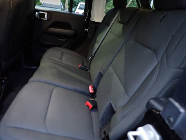 Used 2021 Jeep Wrangler Unlimited Sahara w/ Cold Weather Group image 19