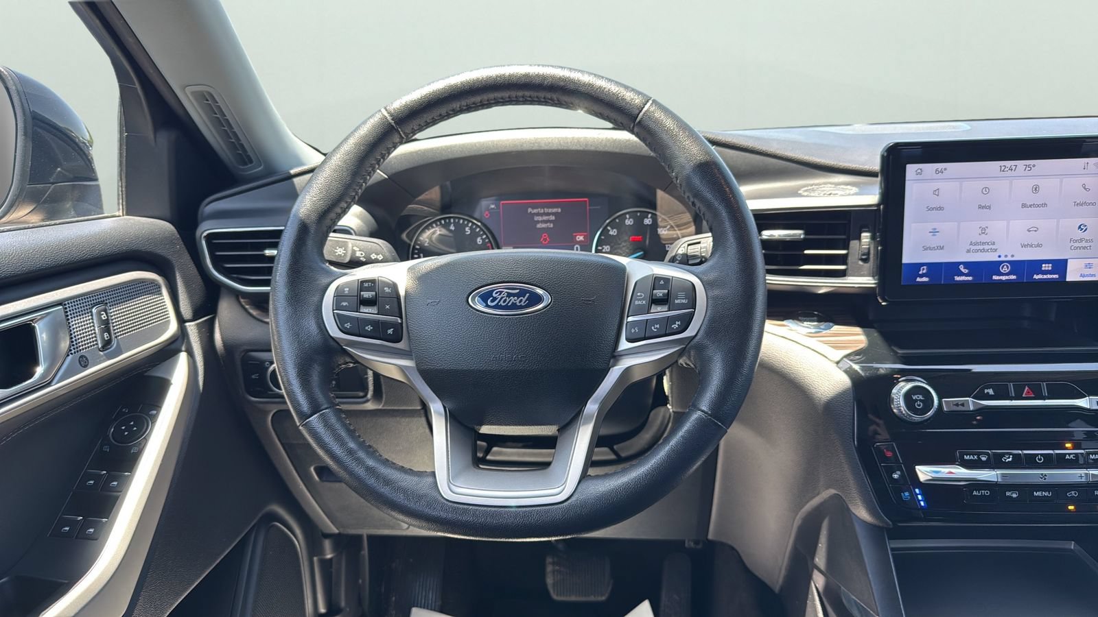 Used 2024 Ford Explorer Limited RWD image 9