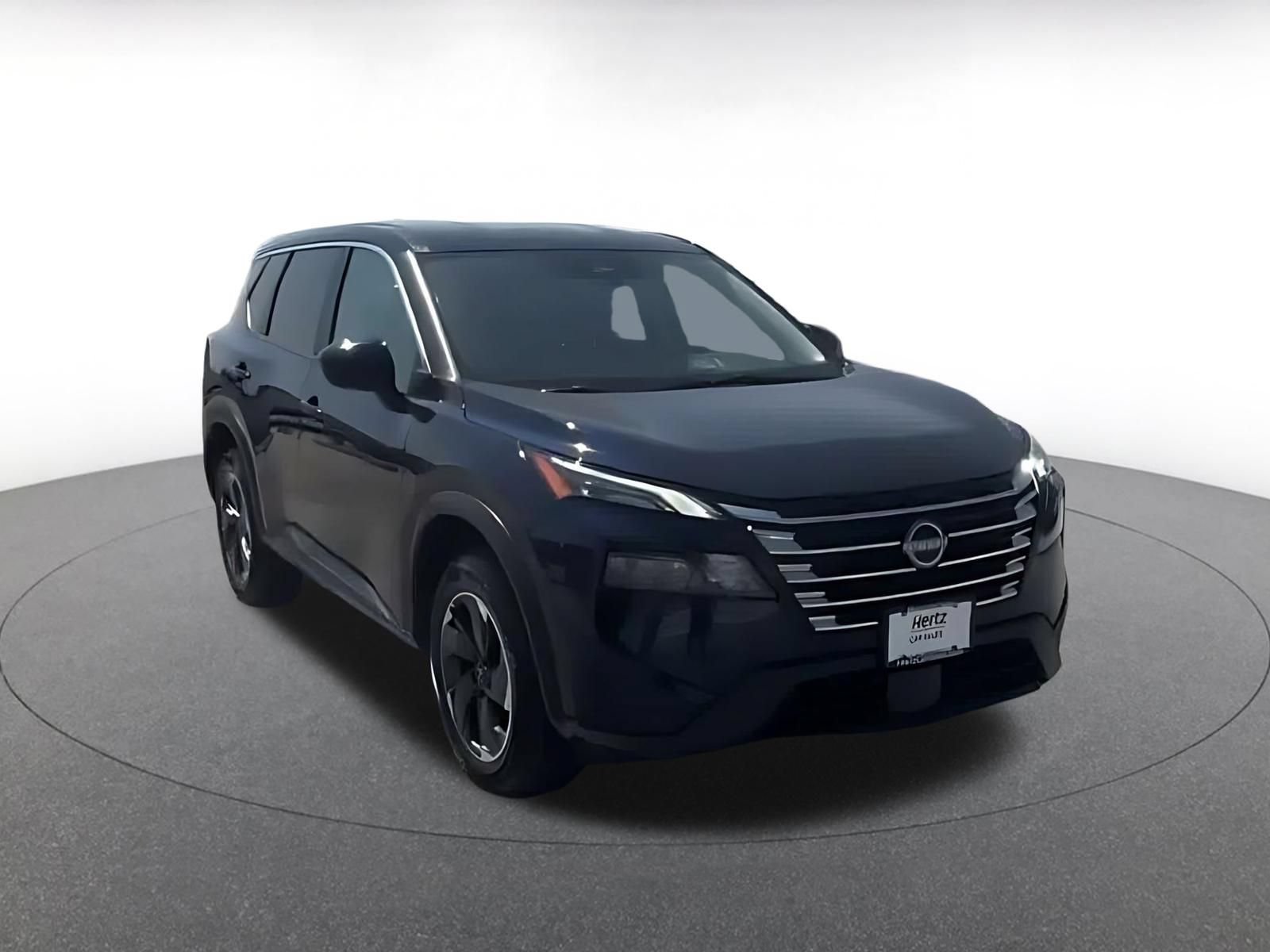Used 2025 Nissan Rogue SV AWD/4WD image 3